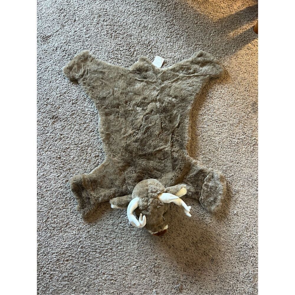 Carstens Plush White Tail Deer Kids Animal Rug Small Non-Skid Bottom